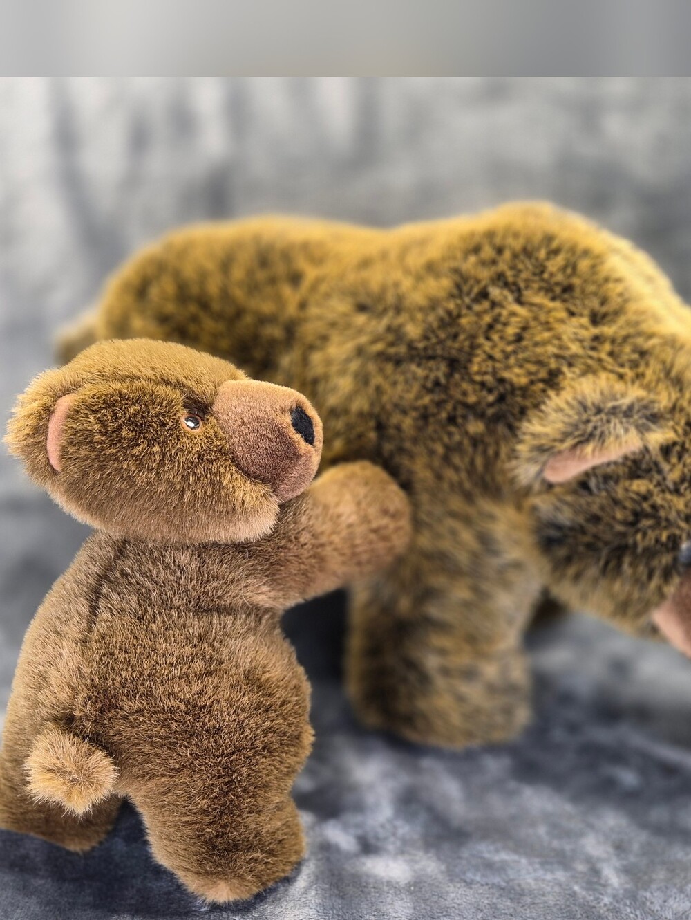 Lelly National Geographics Plush Grizzly Bears Mom and Baby 12" Tall No Tags